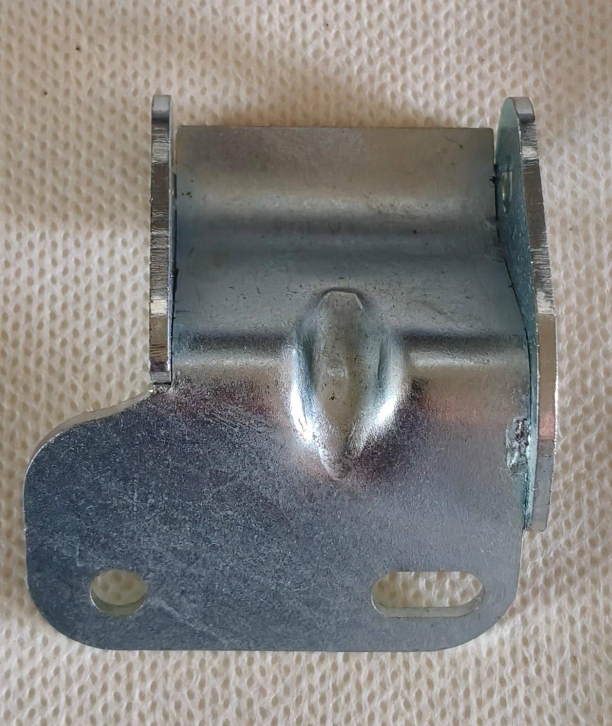 Charnière de selle