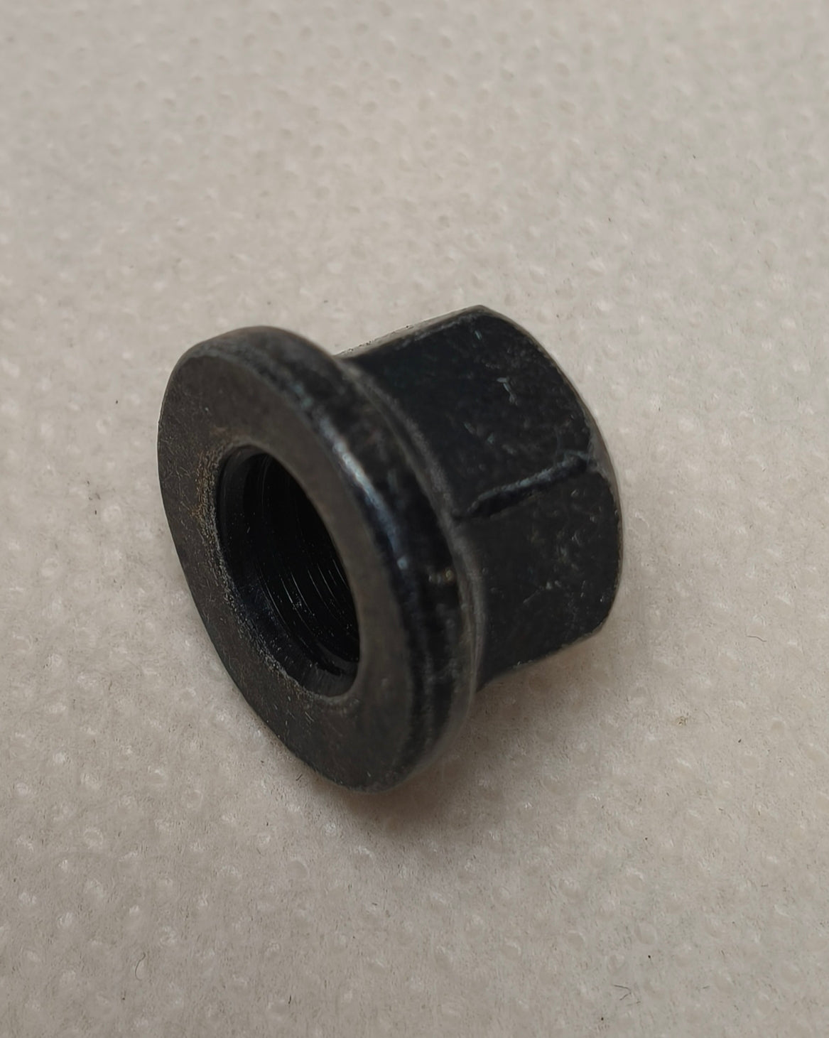 Écrou axe moteur